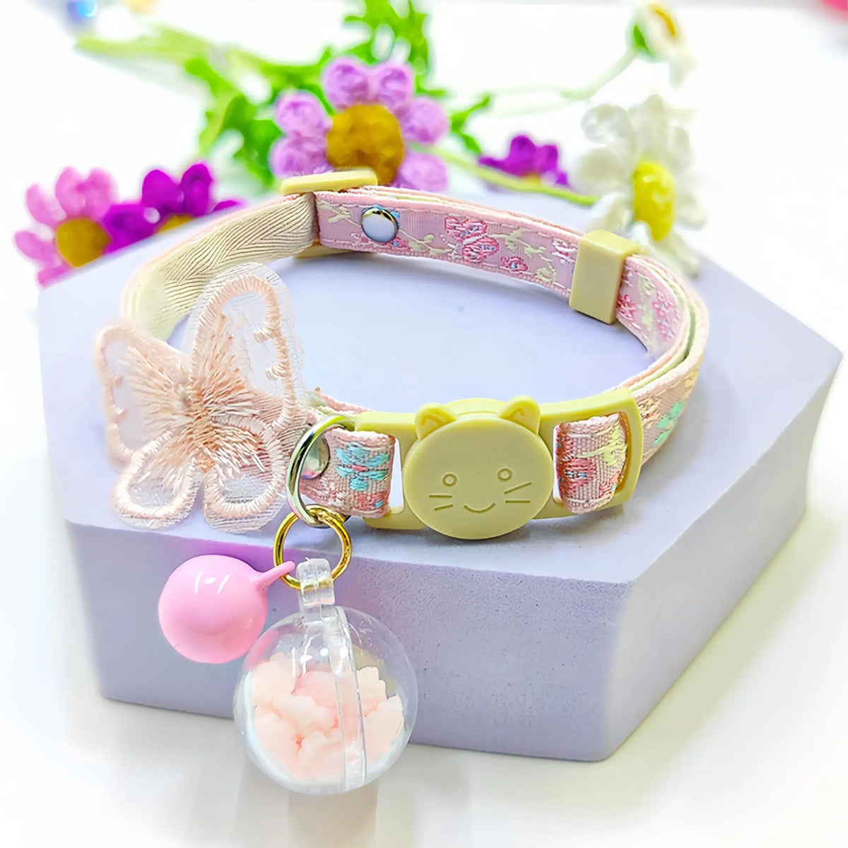Collier papillon phosphorescent – Rose
