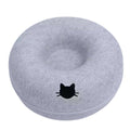 Donut en feutre gris clair à hublot
