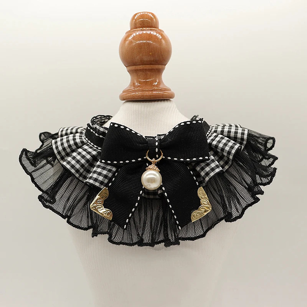 Collerette en dentelle noire — Miaoutfit